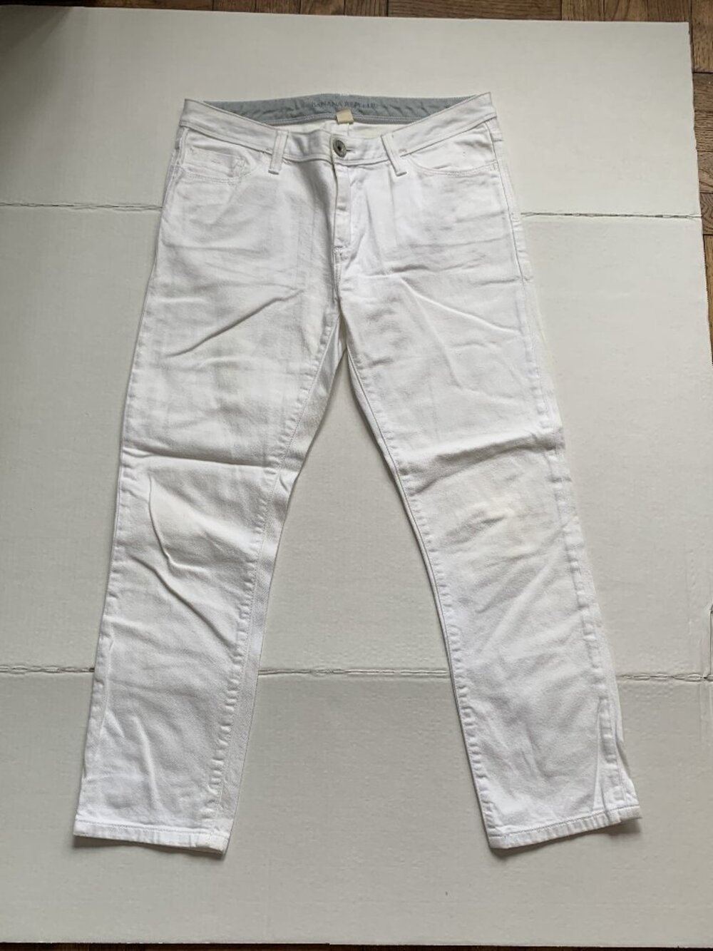 BANANA REPUBLIC WHITE JEANS PANTS SIZE 28